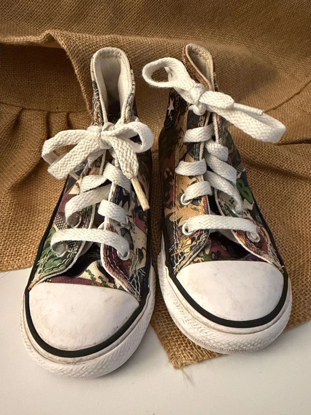 Converse Toddler Chuck Taylor All Star DC Comics Batman hightop sneaker sz 8 GUC